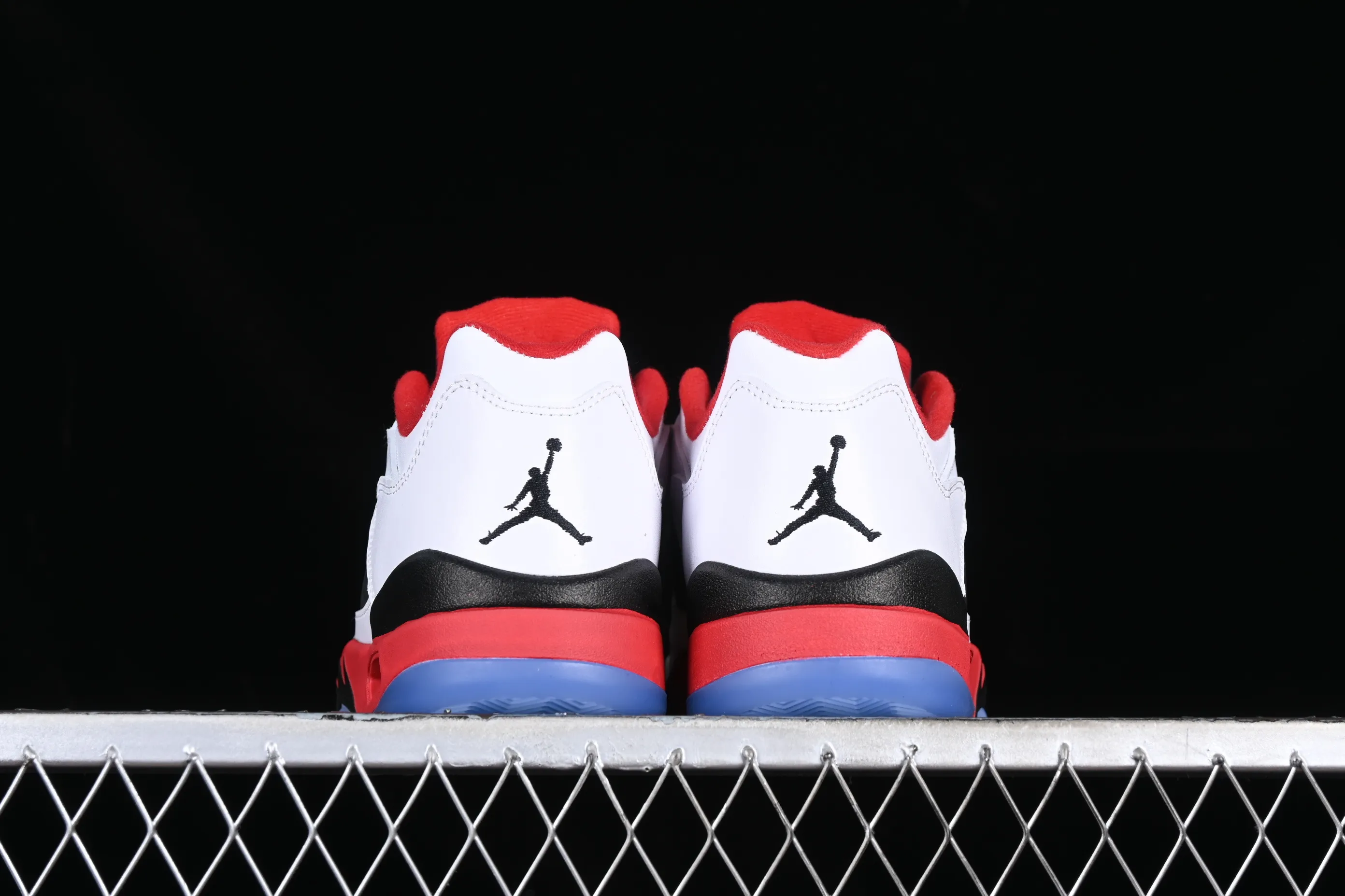 All categories Air Jordan Jordan series basketball shoes Air Jordan 5 Air Jordan 5 Low "Fire Red" AJ5 Joe 5 white and red low-top basketball shoes 819171-101
